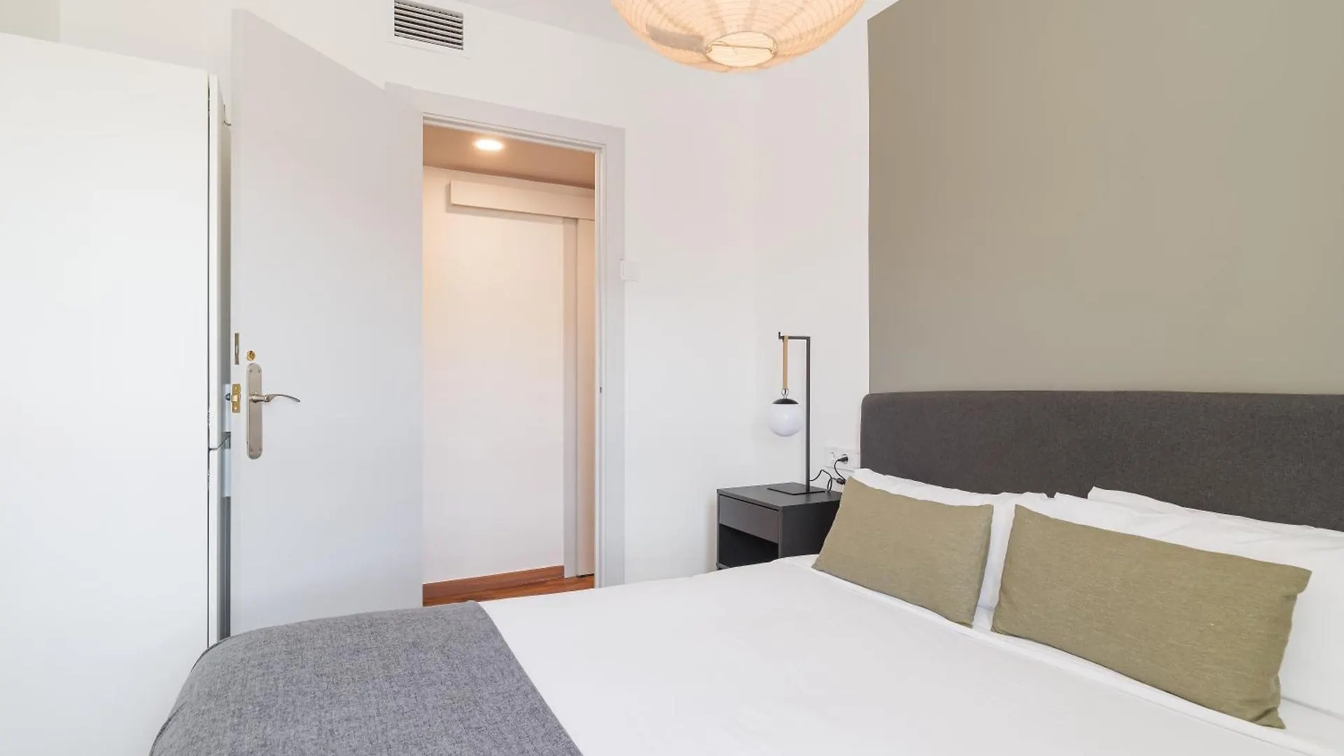Bright Apt With Amazing Views Barcelona